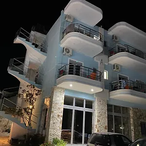 Llaka Hotel