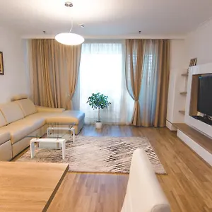 Apartment Hauptbahnhof Arsenal, Vienna